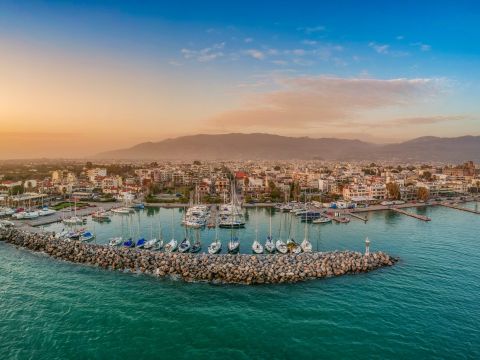 Καλαμάτα: Επιλογή ταξιδιωτικού γραφείου