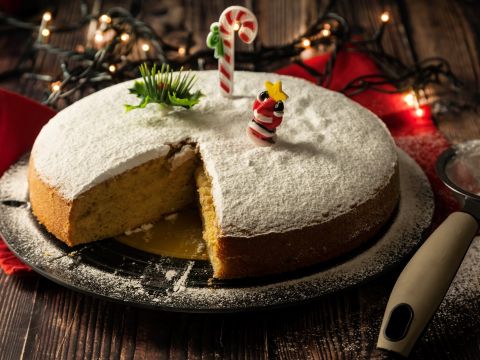 Κοπή Πρωτοχρονιάτικης Πίτας 